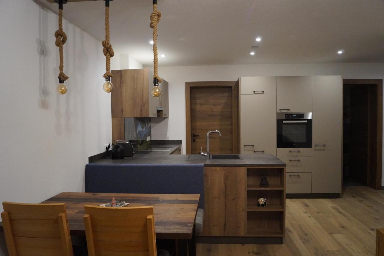 Ferienwohnung Julia Pillerseetal フィーバーブルン エクステリア 写真
